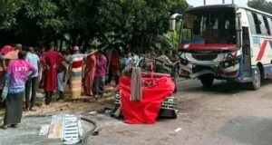 বাস-অটোরিকশার মুখোমুখি সংঘর্ষে নিহত ৭
