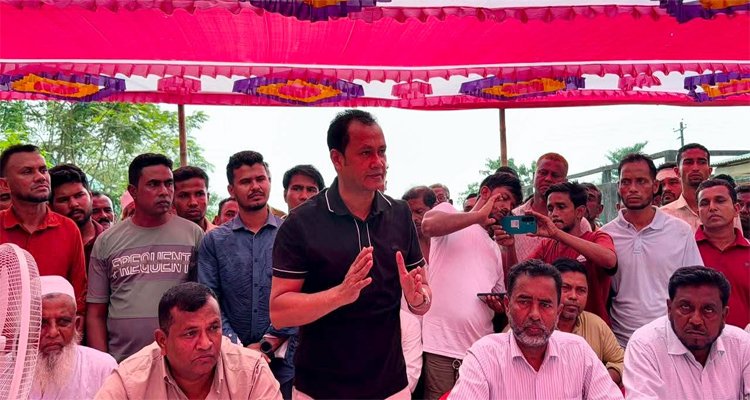 তাহিরপুরে পাঁচ গ্রামের সংঘর্ষের সমাধান করলেন এমপি কামরুল