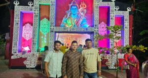 মাধবপুরে বণিকবাড়ীর উদ্যোগে দুর্গোৎসব উদযাপন