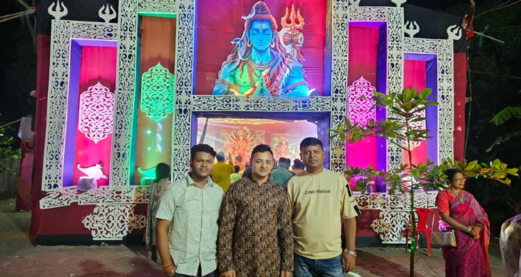 মাধবপুরে বণিকবাড়ীর উদ্যোগে দুর্গোৎসব উদযাপন