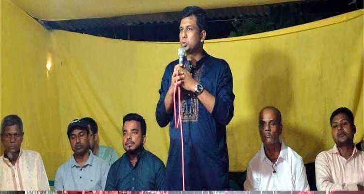 ছাতকের মহদী পূজামণ্ডপ পরিদর্শনে ইউএনও মোঃ মহিউদ্দিন