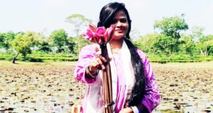 মাধবপুরে শাপলা হাতে প্রধান শিক্ষিকার প্রেম নিবেদনের পোস্ট ভাইরাল