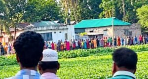 টমটমে বসা নিয়ে দুই নারীর বিরোধের জেরে দুই পক্ষের সংঘর্ষ