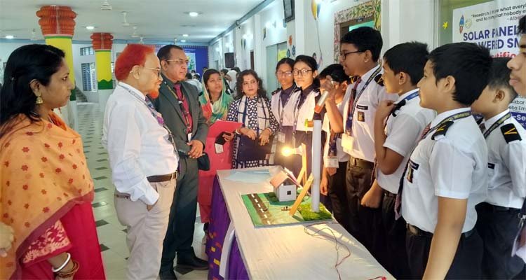 ক্ষুদে শিক্ষার্থীদের উদ্ভাবনী ভাবনায় মুখর স্কলার্সহোম টিলাগড়ের বিজ্ঞান মেলা